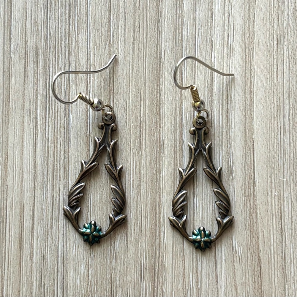‘90s Elegant Vintage Earrings